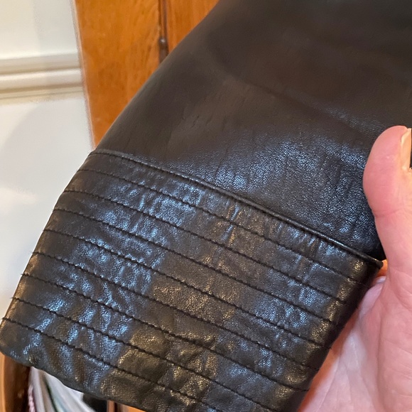 Jones New York black leather jacket - Picture 4 of 9